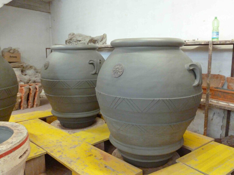 The Rebirth of Amphora Wine: How Clay Vessels Are Adding Purity to Modern Winemaking The Rebirth of Amphora Wine: How Clay Vessels Are Adding Purity to Modern Winemaking